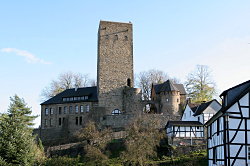Burg Blankenstein heute - klick fr groes Bild